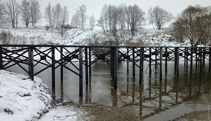 Свайные мосты: надежное решение для преодоления водных преград в Новомосковске от 56612 руб